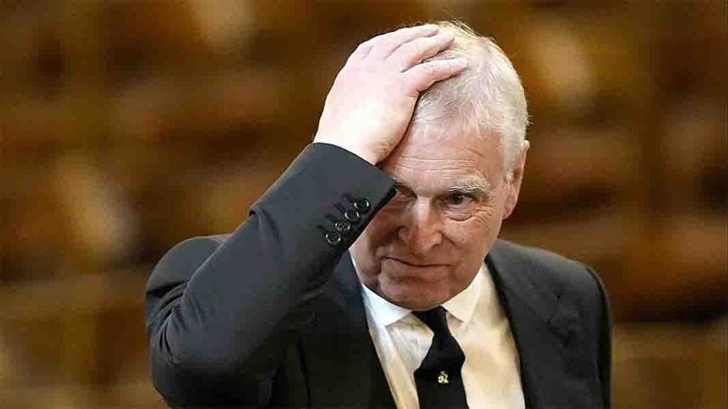 প্রিন্স উপাধি হারালেন অ্যান্ড্রু, ছাড়তে হচ্ছে রয়েল লজ