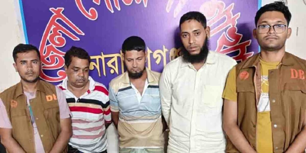 ১ হাজার ৯০০ পিস ইয়াবা সহ গ্রেফতার