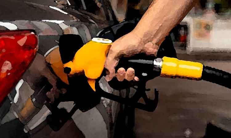 ২.৬ লাখ টন জ্বালানি তেল আমদানির সিদ্ধান্ত জ্বালানি তেলের প্রতীকী ছবি।