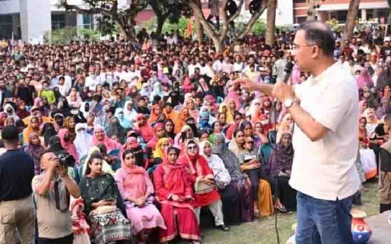 বিরোধী দলের ওপর এখনো স্বৈরাচারের ভূত: প্রধানমন্ত্রী শিক্ষা প্রতিষ্ঠান সন্তোষে বক্তব্য রাখছেন প্রধানমন্ত্রী তারেক রহমনা