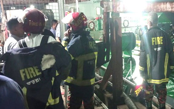 মেঘনা পেট্রোলিয়ামের জেটিতে জাহাজে অগ্নিকান্ড