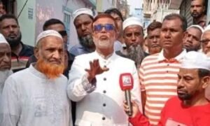 বক্তব্য রাখছেন নারায়ণগঞ্জ সিটি করপোরেশনের প্রশাসক এড. সাখাওয়াত হোসেন খান।