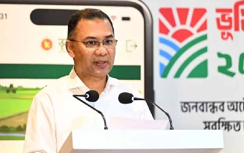 ভূমি সেবাকে জনবান্ধব করার তাগিদ প্রধানমন্ত্রীর ভূমি মেলায় বক্তব্য রাখছেন প্রধানমন্ত্রী তারেক রহমান।