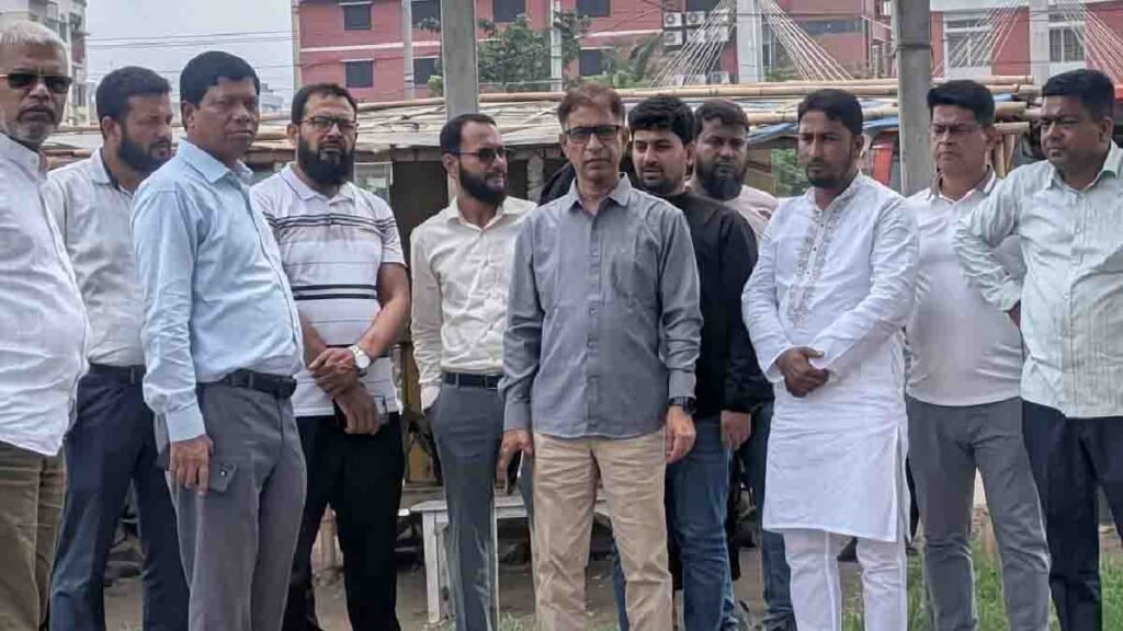 নারায়ণগঞ্জ জেলা পরিষদের প্রশাসক অধ্যাপক মামুন মাহমুদ।