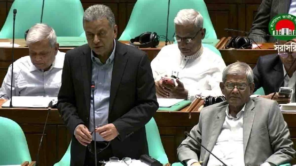 পুঁজিবাজার কেলেঙ্কারির বিরুদ্ধে ব্যবস্থা নেওয়া হয়েছে: অর্থমন্ত্রী জাতীয় সংসদ অধিবেশনে বক্তব্য রাখছেন অর্থমন্ত্রী আমির খসরু মাহমুদ চৌধুরী।