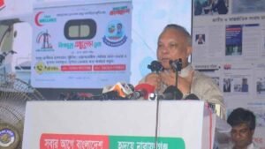 বক্তব্য রাখছেন প্রধানমন্ত্রীর স্বাস্থ্যবিষয়ক বিশেষ সহকারী ড. এস এম জিয়াউদ্দিন হায়দার।