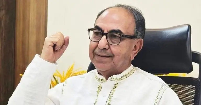 চিকিৎসা শেষে দেশে ফিরছেন মির্জা আব্বাস