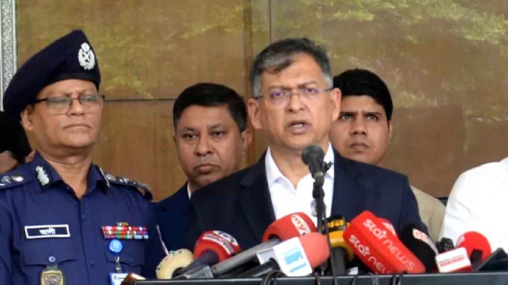 অবৈধ অস্ত্রের তথ্য দিলে ২ লাখ টাকা পুরস্কার স্বরাষ্ট্রমন্ত্রী সালাহউদ্দিন আহমদ