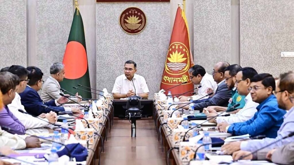 ঢাকার গণপরিবহন ব্যবস্থাপনা নিয়ে প্রধানমন্ত্রীর বৈঠক প্রধানমন্ত্রীর সভাপতিত্বে বৈঠক