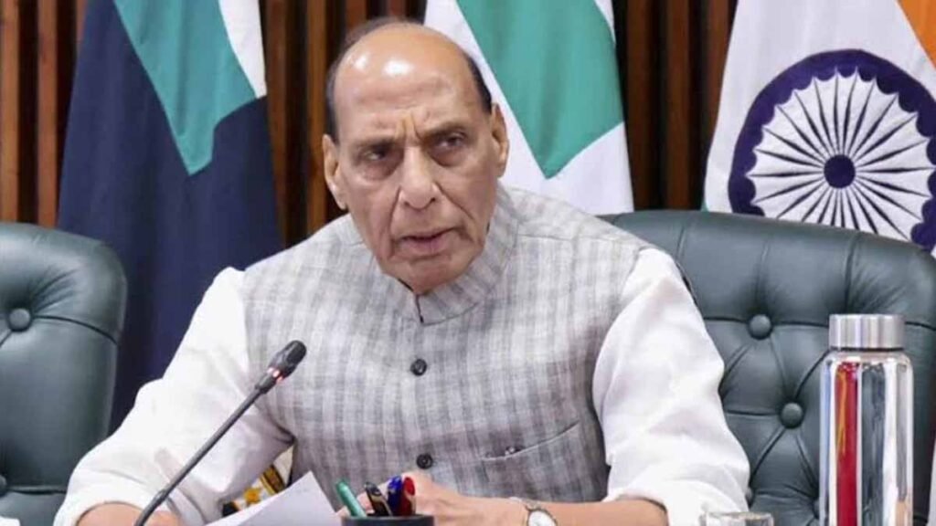 বাংলাদেশি আদলে সরকার পরিবর্তনের অভিযোগ রাজনাথ সিংয়ের